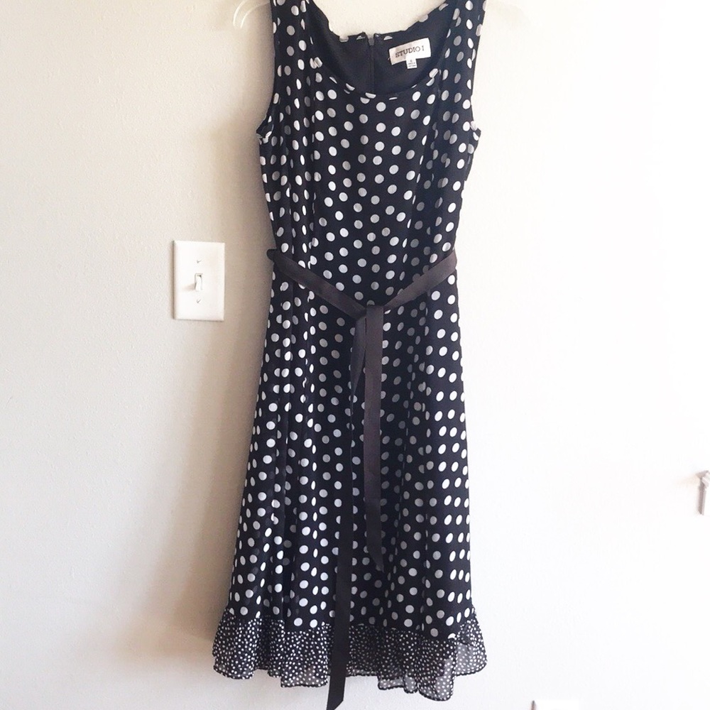 Studio I dress brown with white dots. Size 6